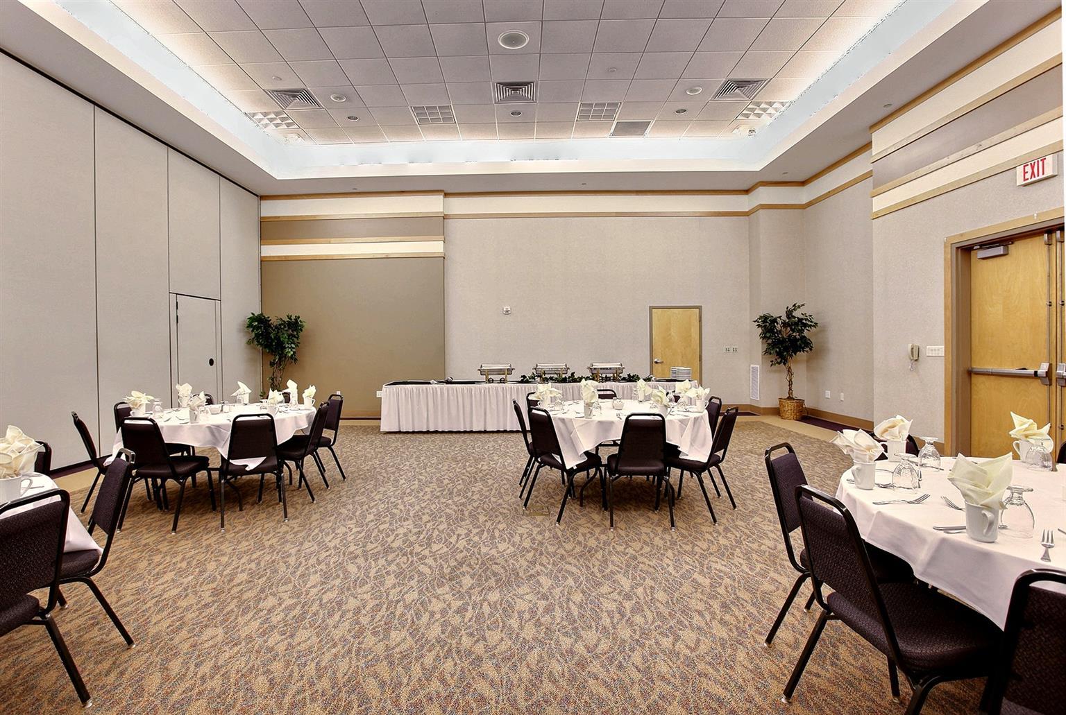 Country Inn & Suites By Radisson, Fergus Falls, Mn Facilități foto